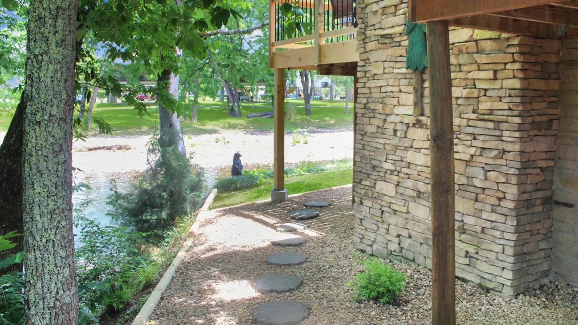 River Falls Holiday home