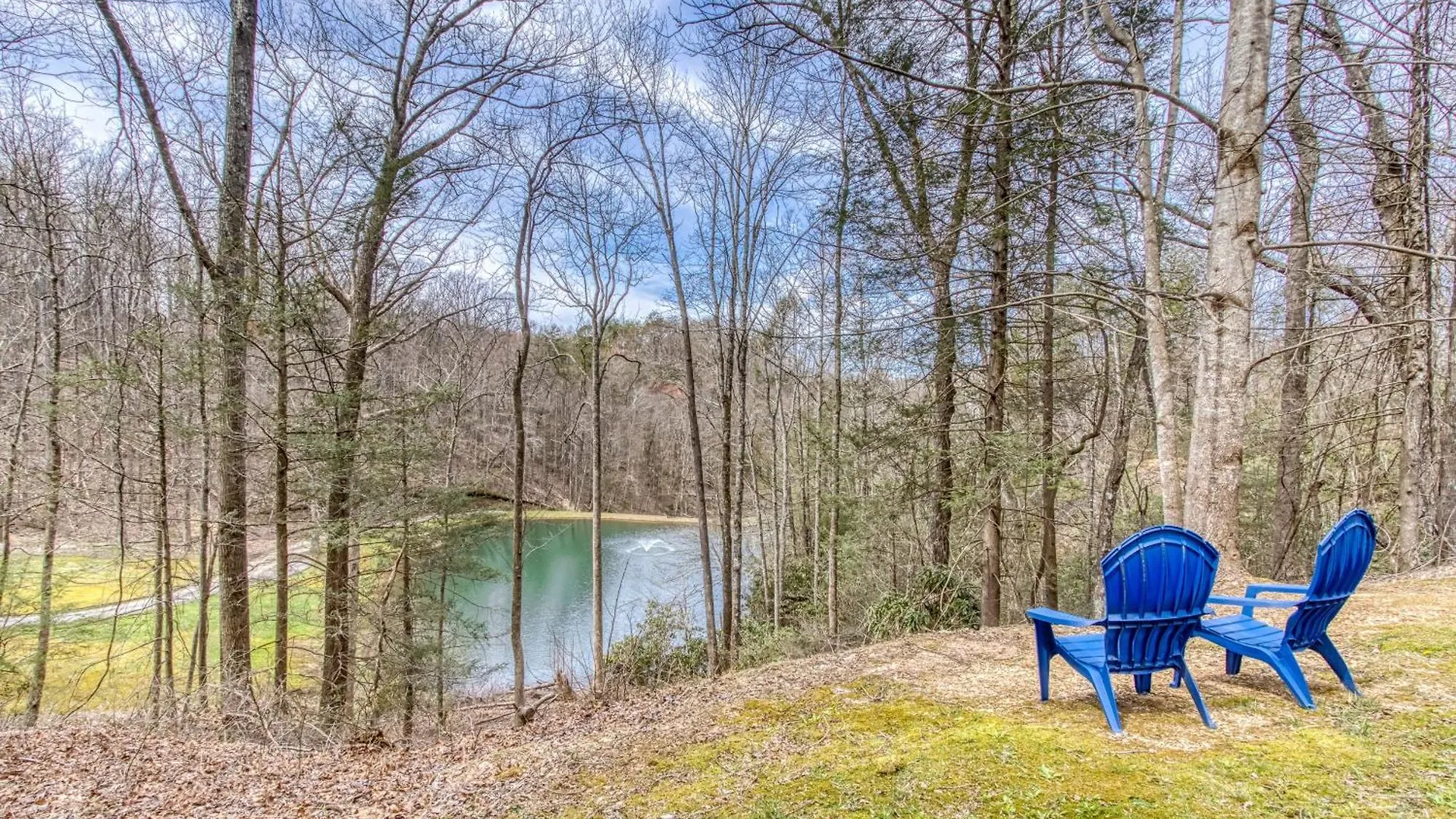 Water's View * Pigeon Forge