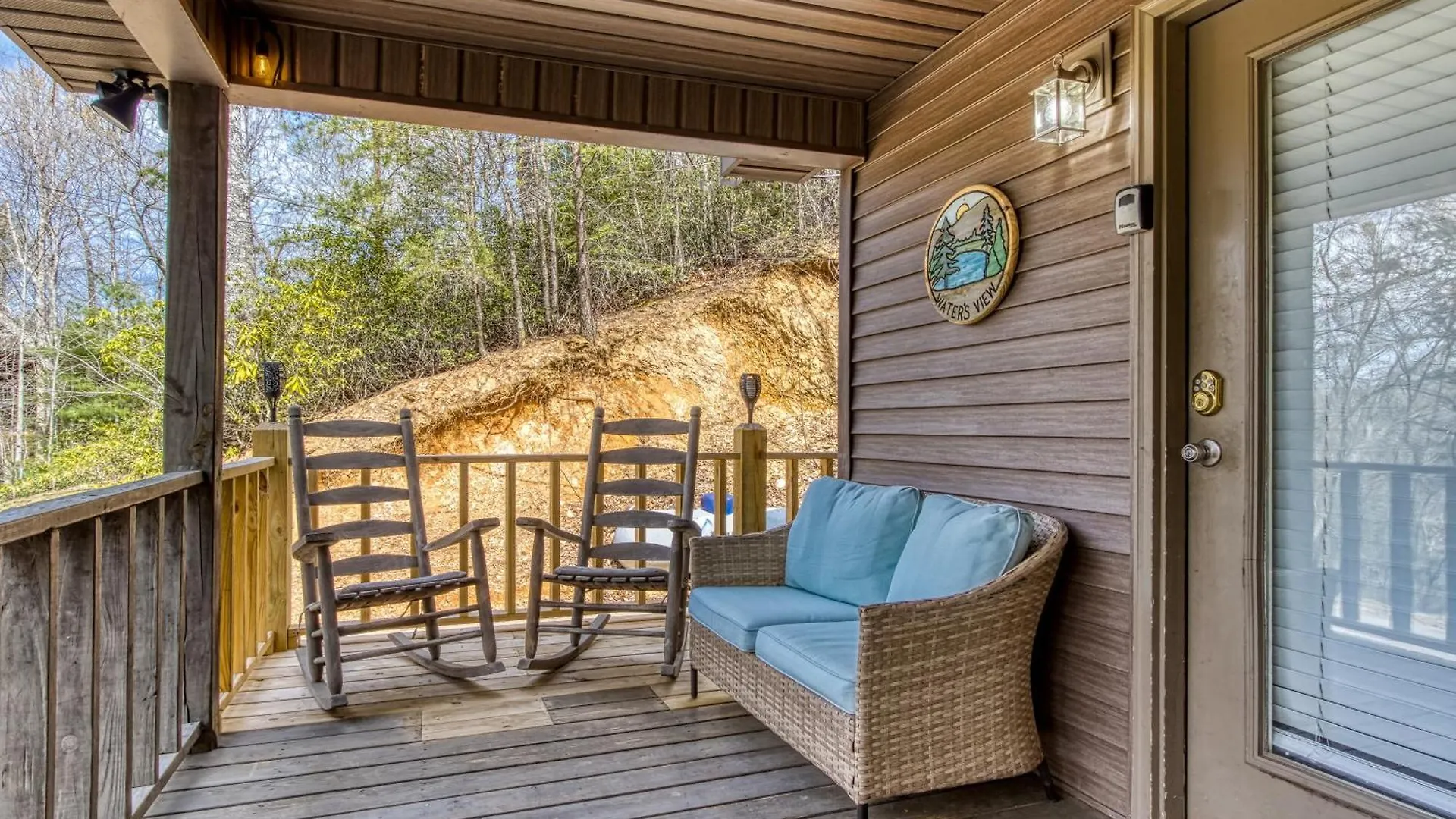 Chalet Water's View