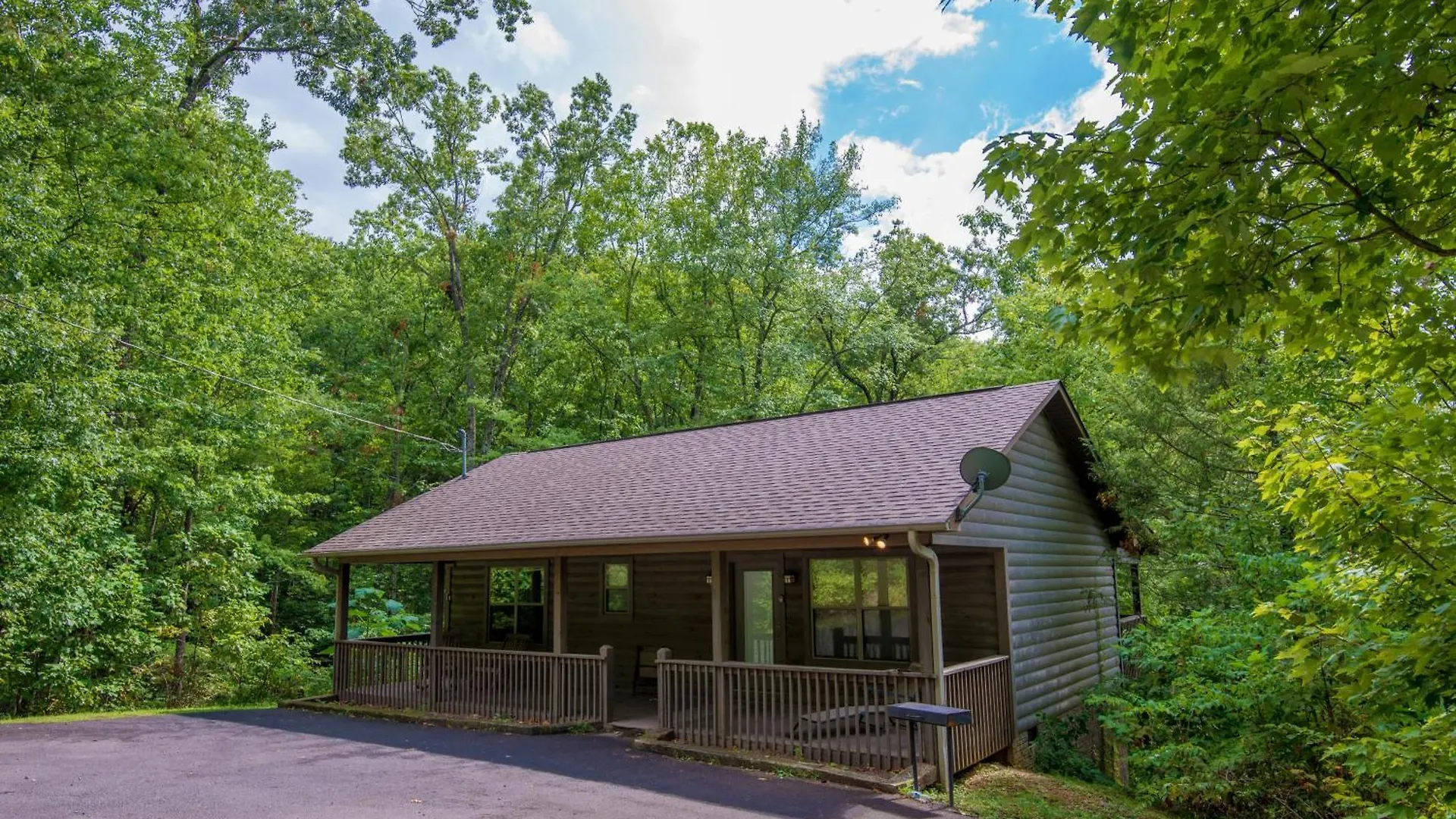 Honeymoon Hideaway Pigeon Forge