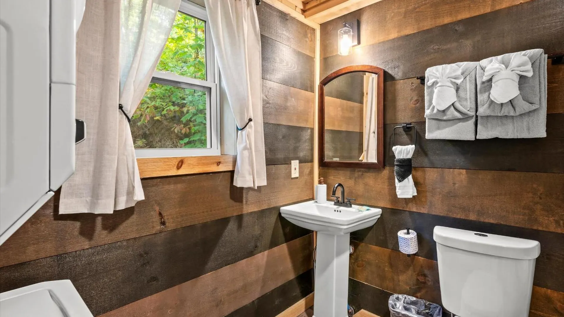 Holiday home Luxurious & Family Friendly - Hot Tub - Game Pigeon Forge