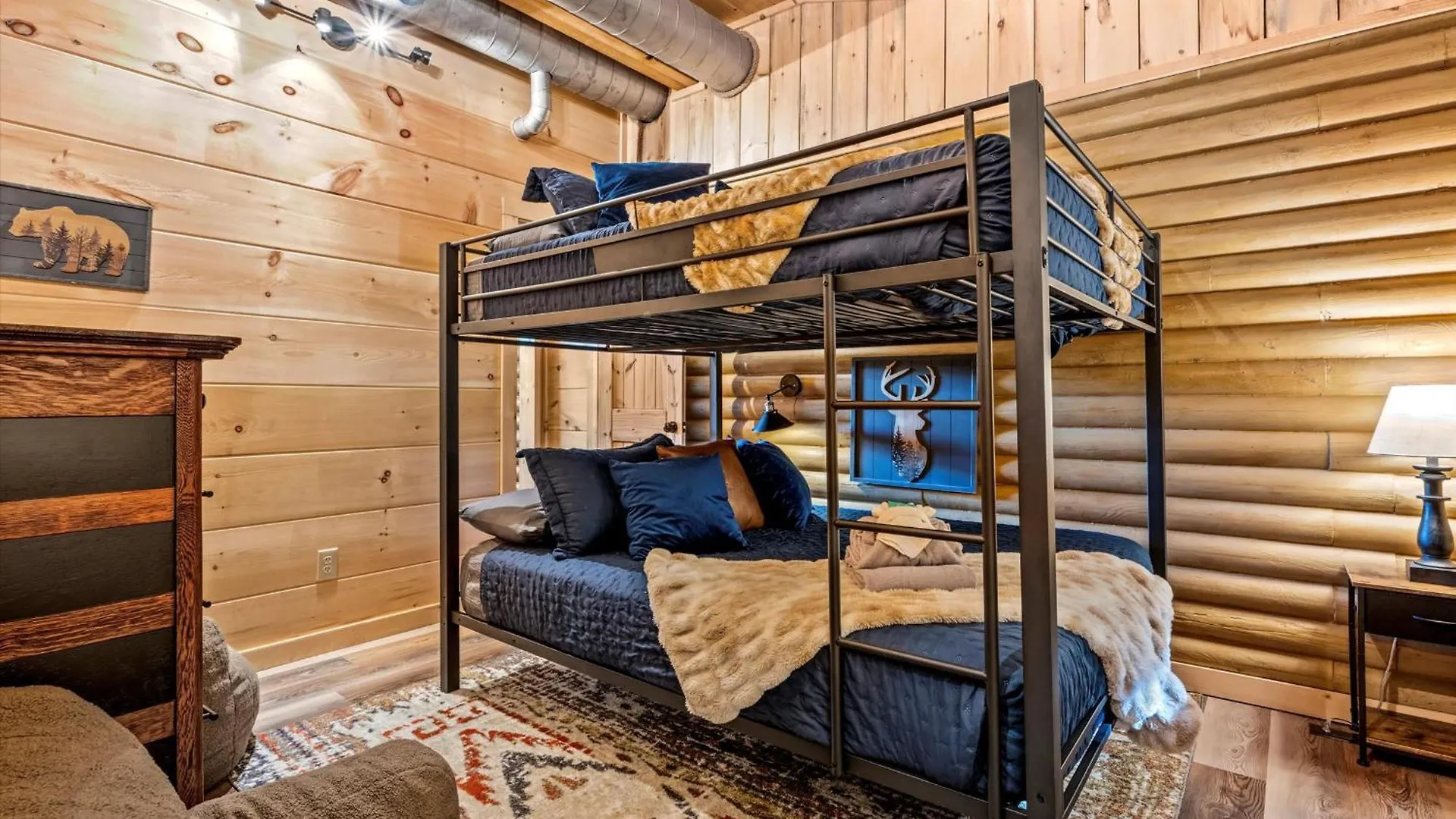 Luxurious & Family Friendly - Hot Tub - Game Holiday home *