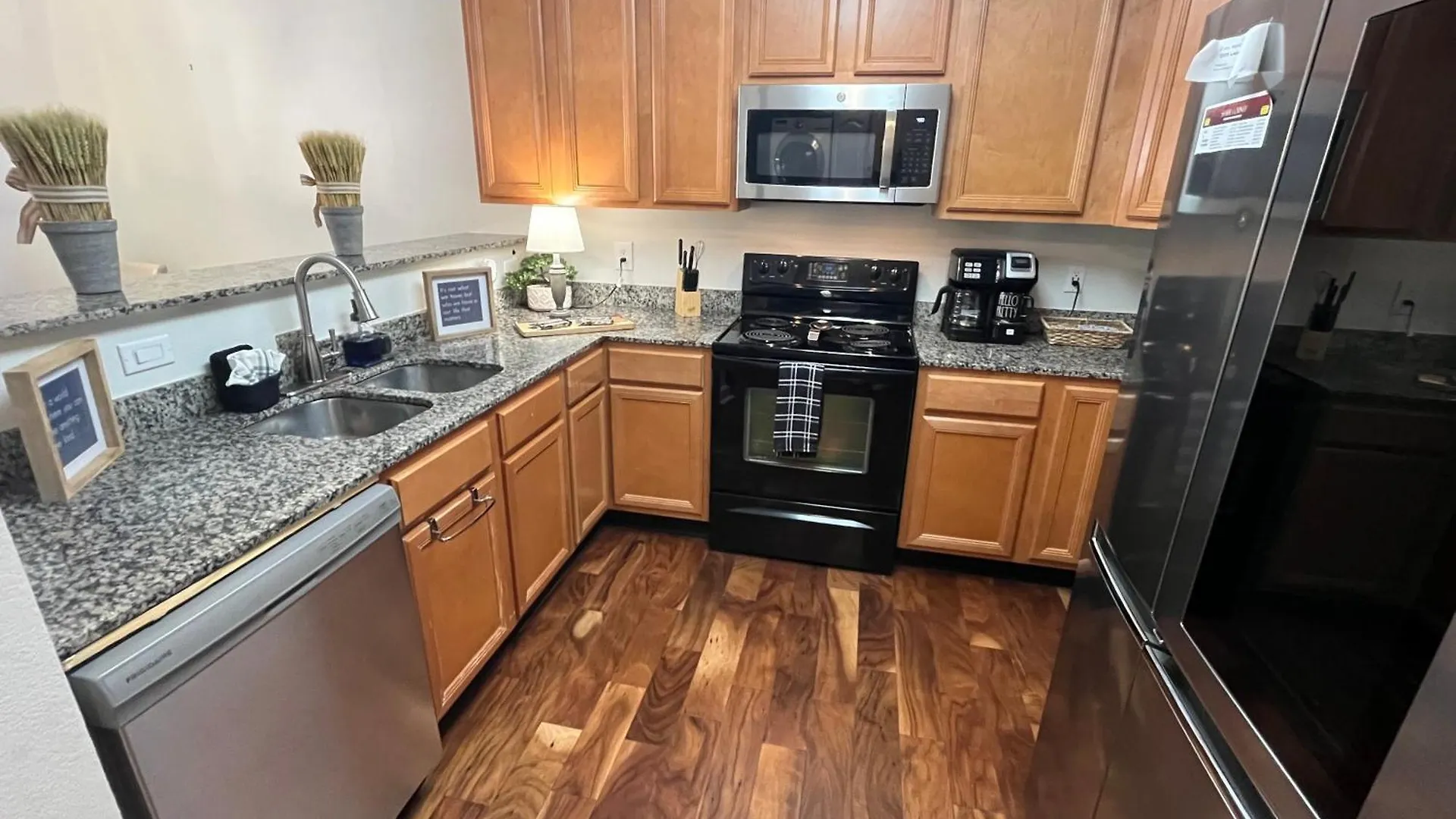 Holiday park Main Level 1 Bedroom Condo- Mountain View