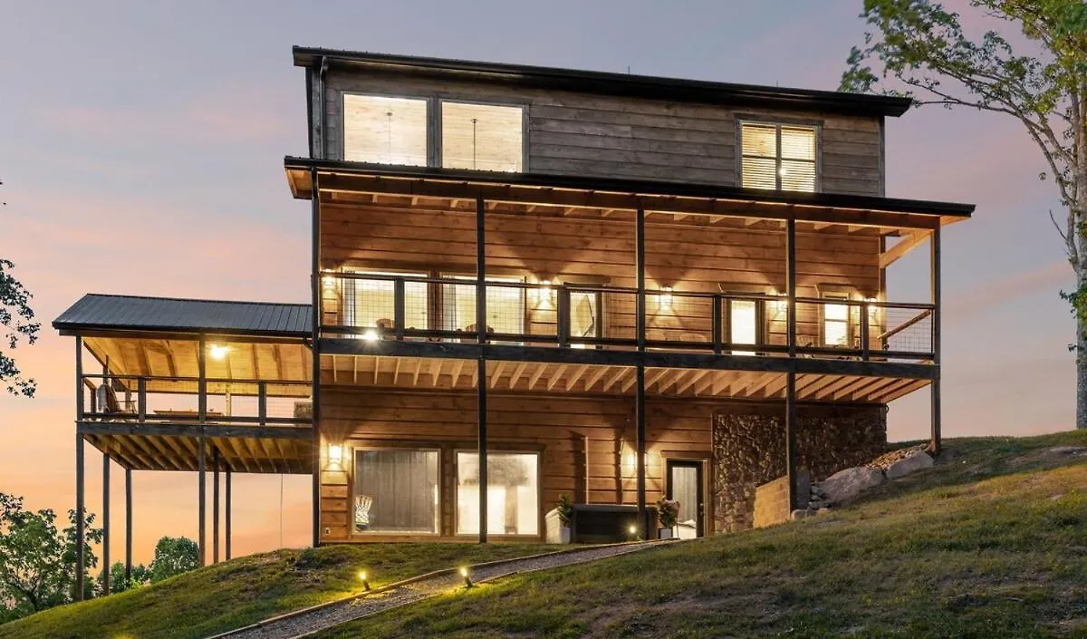 Honeybear Hideaways - Modern Luxurious With Pool, Hot Tub, Fire Place, Game And Theater *