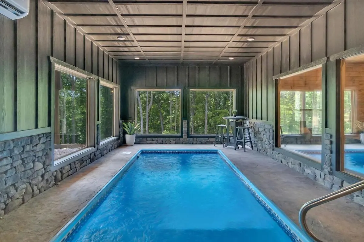 Honeybear Hideaways - Modern Luxurious With Pool, Hot Tub, Fire Place, Game And Theater Pigeon Forge