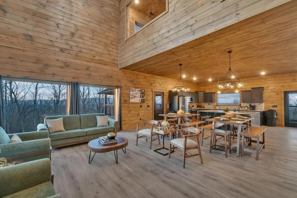 Honeybear Hideaways - Modern Luxurious With Pool, Hot Tub, Fire Place, Game And Theater Holiday home *