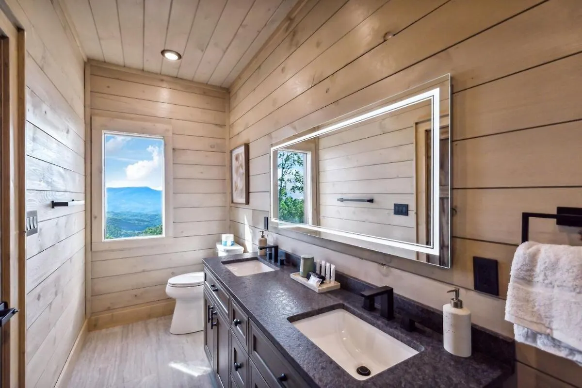 Honeybear Hideaways - #1 Luxury Haven With Breathtaking Mountain Views, Indoor Pool, Bowling Alley, And Golf *