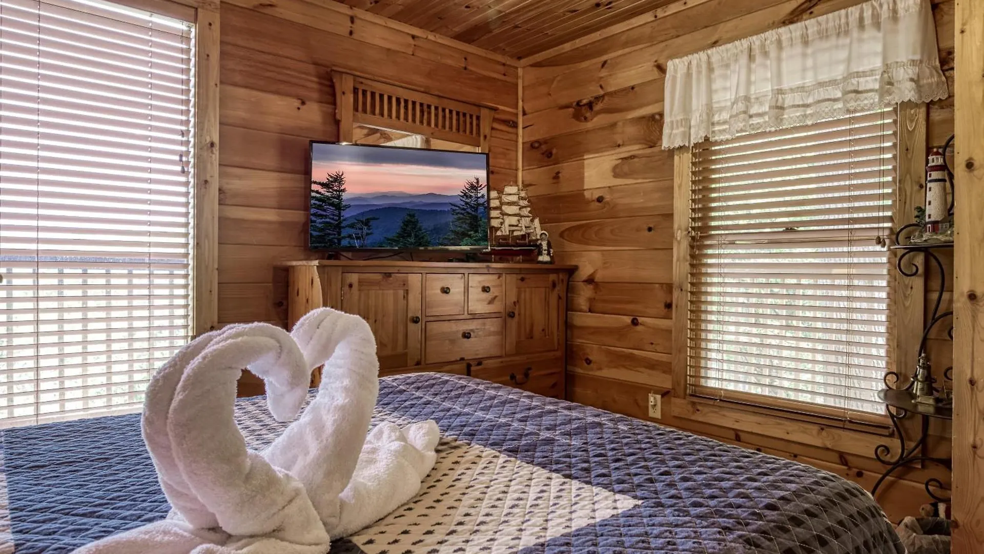 Black Bear Pigeon Forge