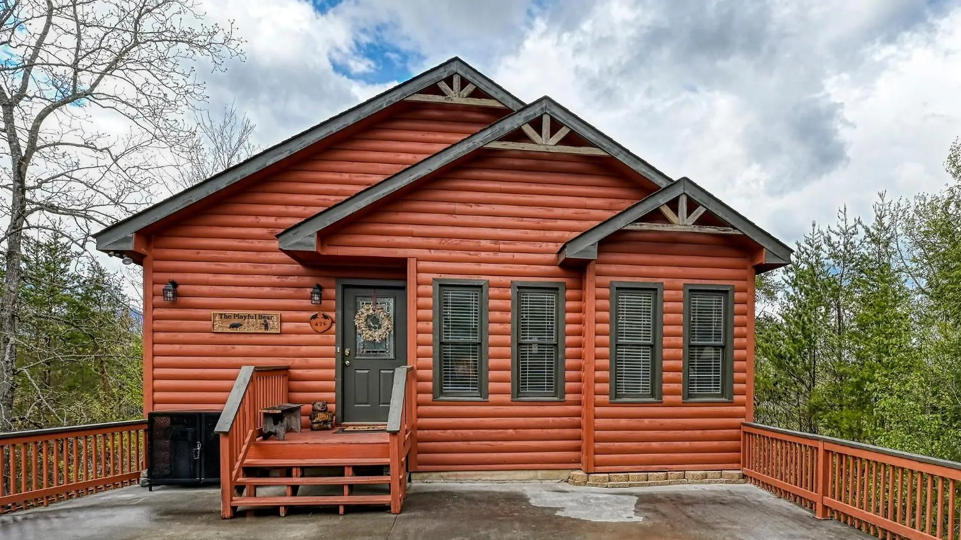 The Playful Bear Chalet *