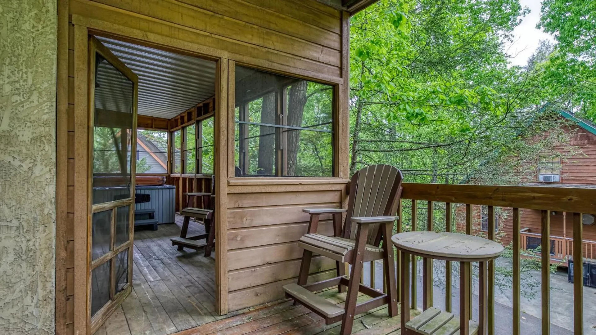 Mountain Side Chalet