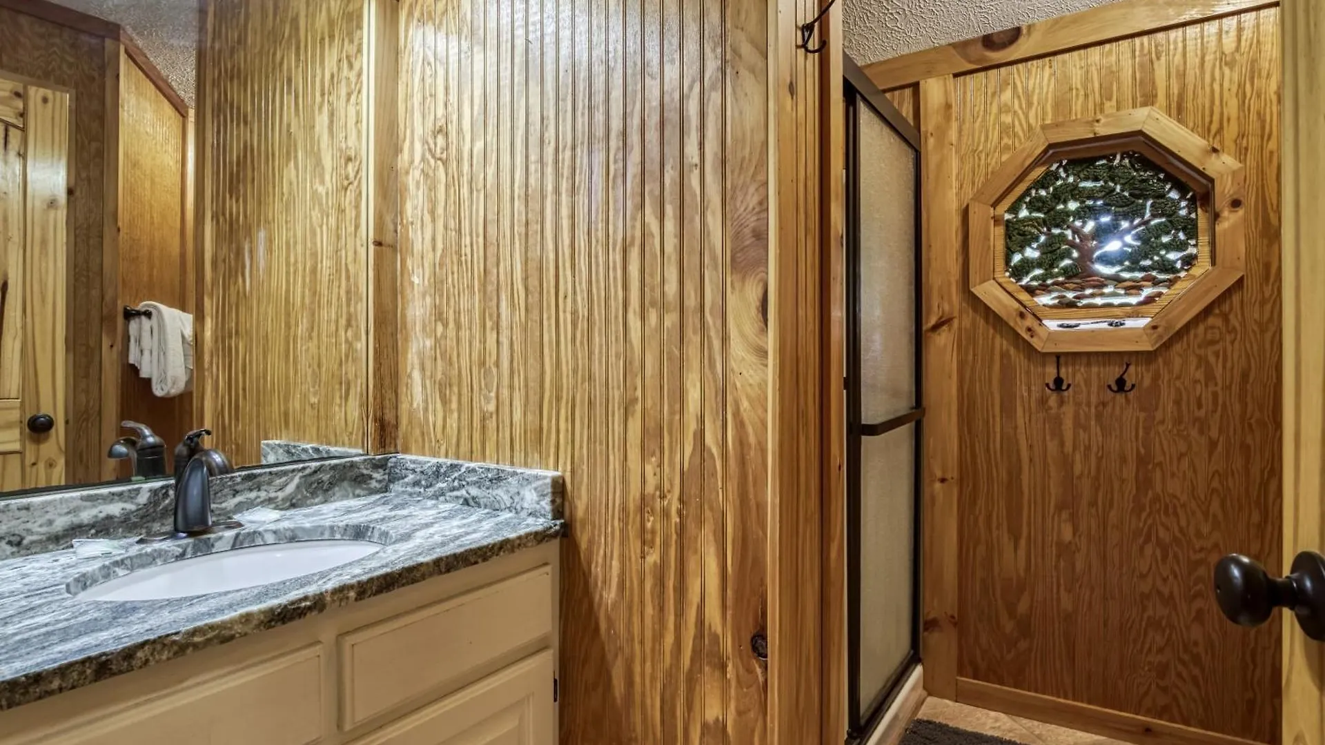 Chalet Treeside Pigeon Forge