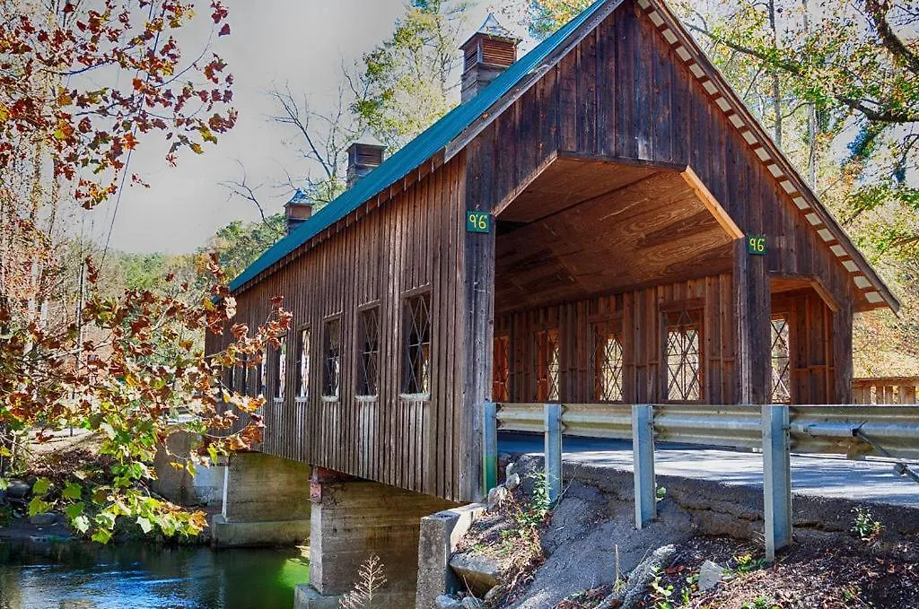 Forest Hollow Holiday home