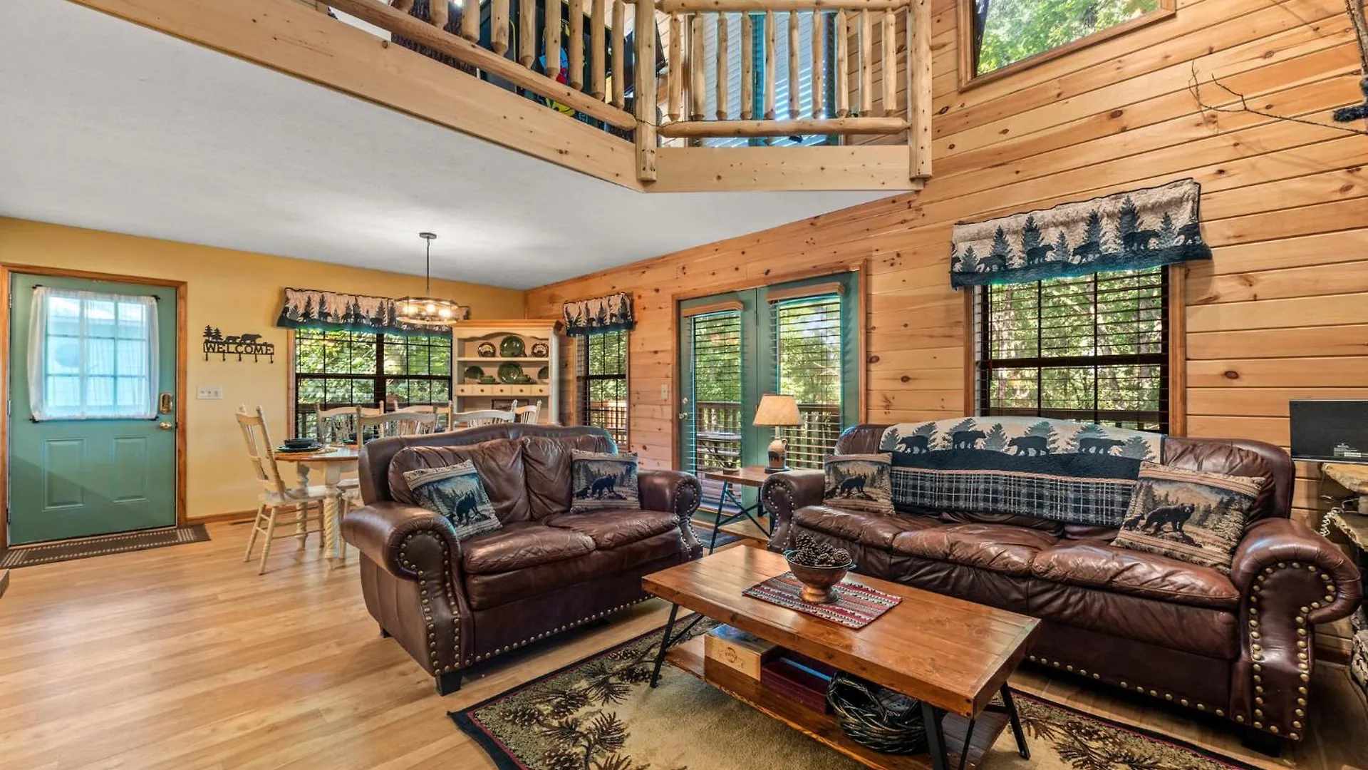 Forest Hollow * Pigeon Forge