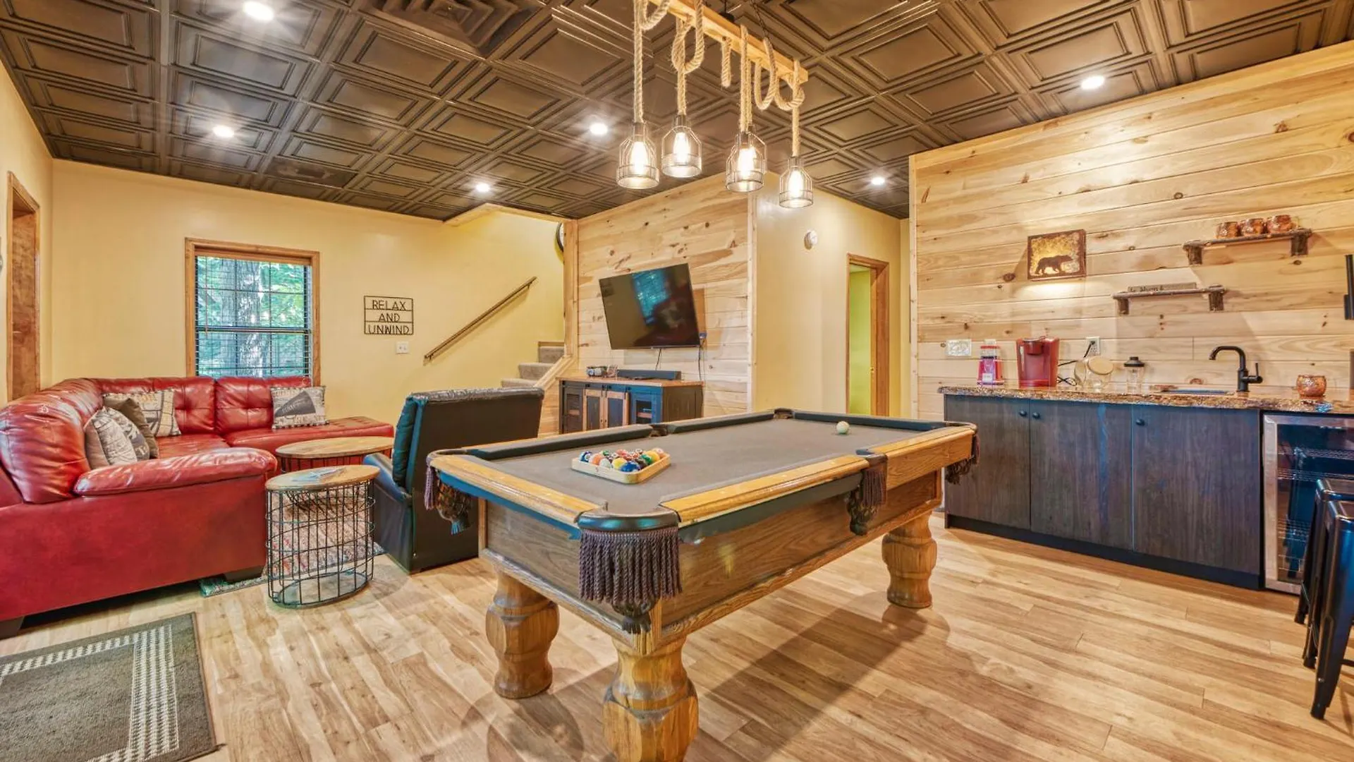Forest Hollow Pigeon Forge