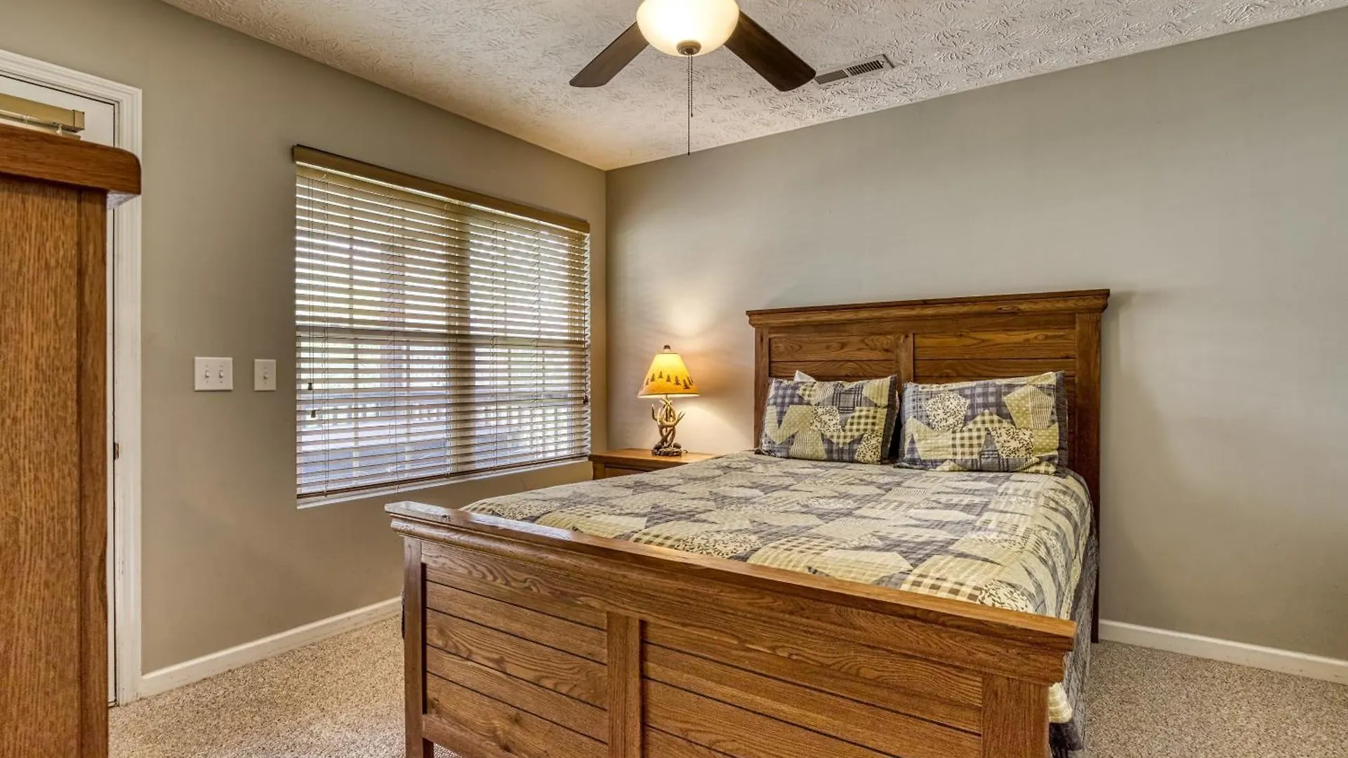 Lee's Creekside Holiday home Pigeon Forge