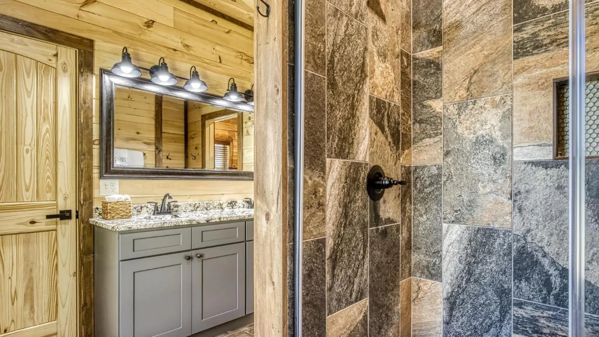 Ern866 - Ole Smoky Holiday home