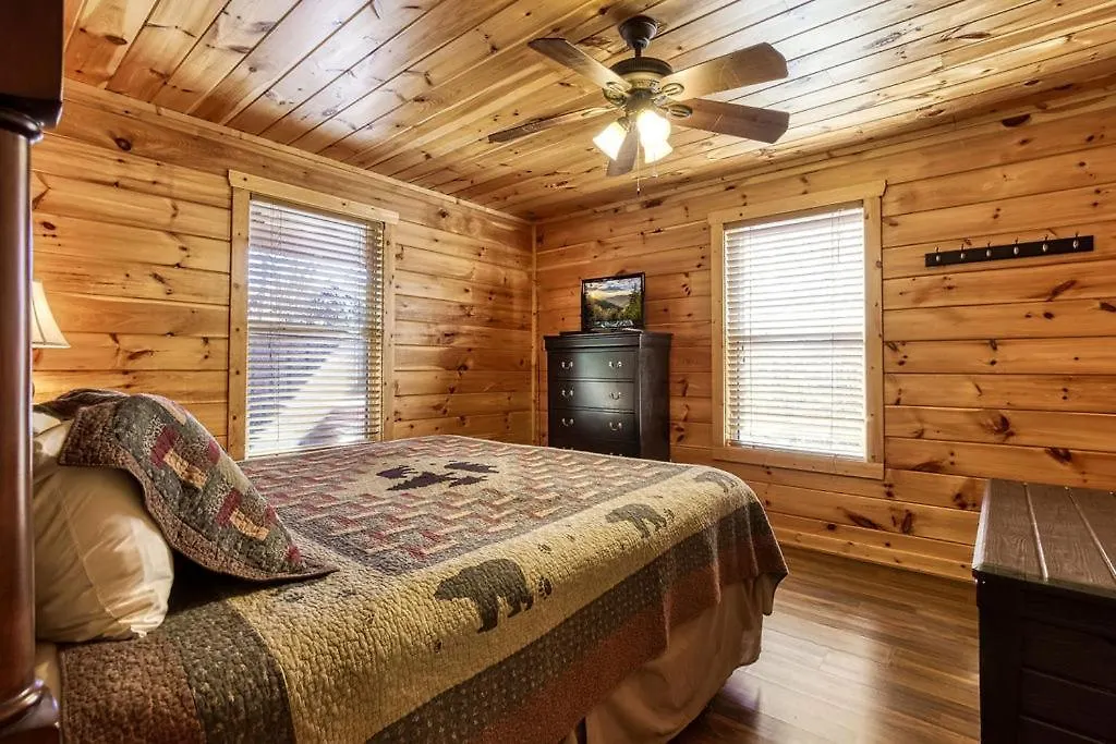 Starwood, Hot Tub, Mtn Views, Arcade Game, 1089 Free Tickets Each Paid Day, Dollywood And Holiday home *
