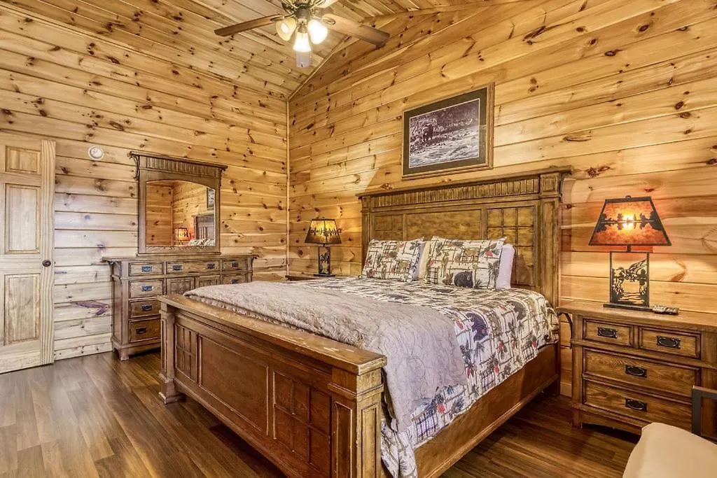 Starwood, Hot Tub, Mtn Views, Arcade Game, 1089 Free Tickets Each Paid Day, Dollywood And Holiday home Pigeon Forge