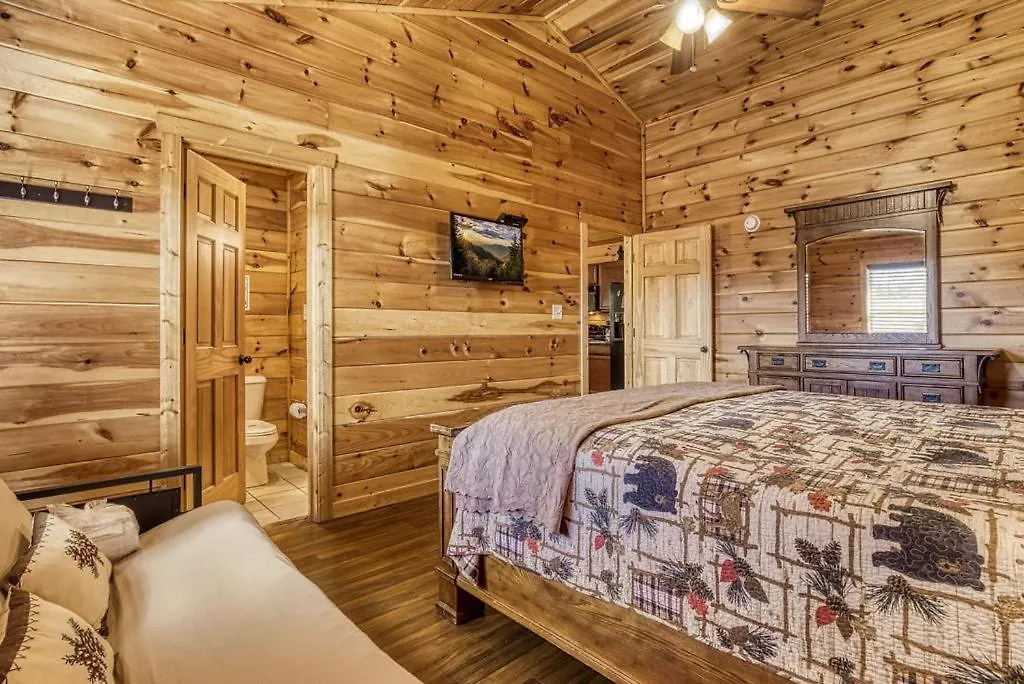 Starwood, Hot Tub, Mtn Views, Arcade Game, 1089 Free Tickets Each Paid Day, Dollywood And Holiday home Pigeon Forge