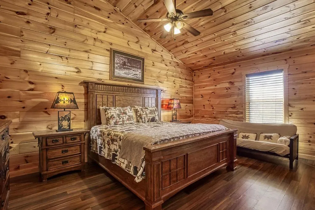 Starwood, Hot Tub, Mtn Views, Arcade Game, 1089 Free Tickets Each Paid Day, Dollywood And Holiday home Pigeon Forge