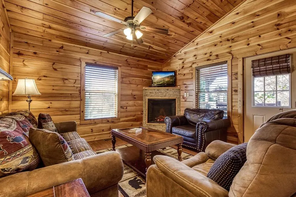 Starwood, Hot Tub, Mtn Views, Arcade Game, 1089 Free Tickets Each Paid Day, Dollywood And Pigeon Forge