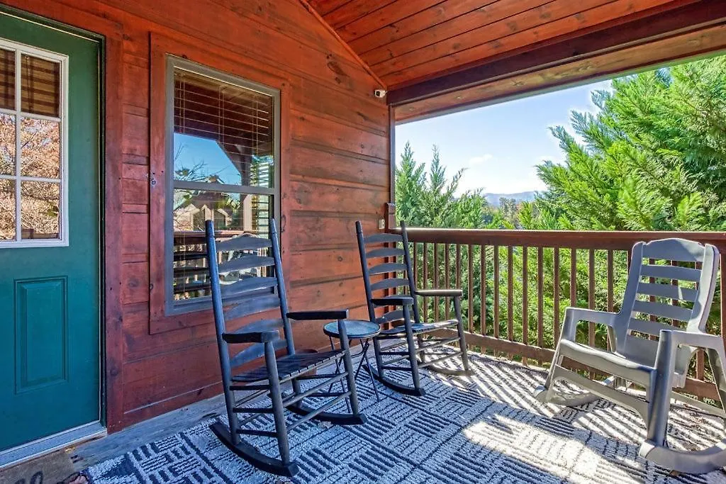Holiday home Starwood, Hot Tub, Mtn Views, Arcade Game, 1089 Free Tickets Each Paid Day, Dollywood And