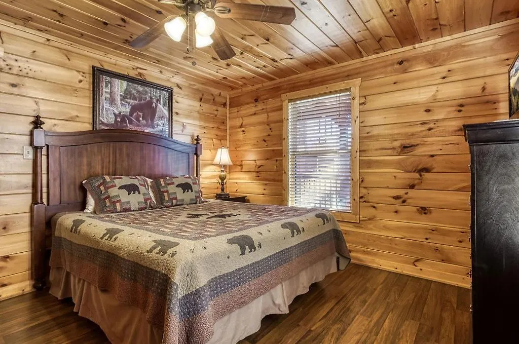 Holiday home Starwood, Hot Tub, Mtn Views, Arcade Game, 1089 Free Tickets Each Paid Day, Dollywood And *