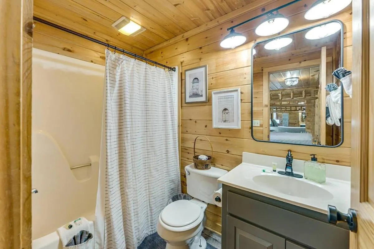 Relaxing Mountain View With Hot Tub * Pigeon Forge