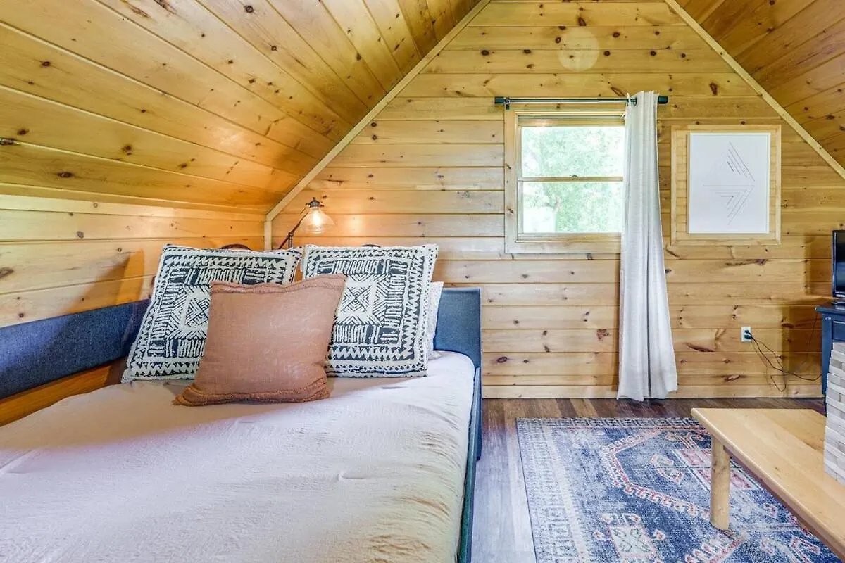 Relaxing Mountain View With Hot Tub Holiday home Pigeon Forge