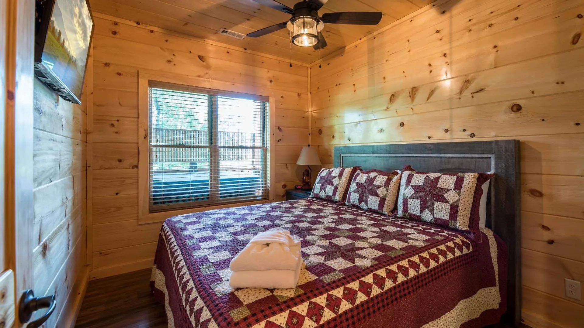 The Bear Club Campsite Pigeon Forge