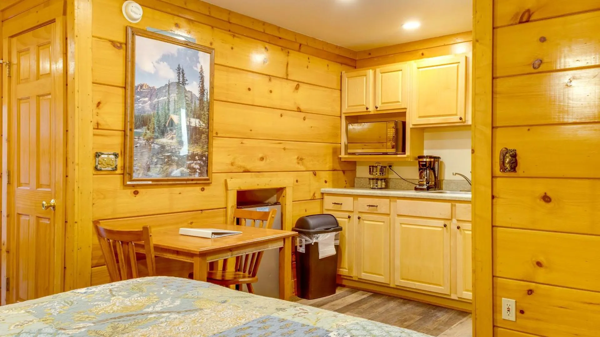 Holiday home On Dollywood Ln!