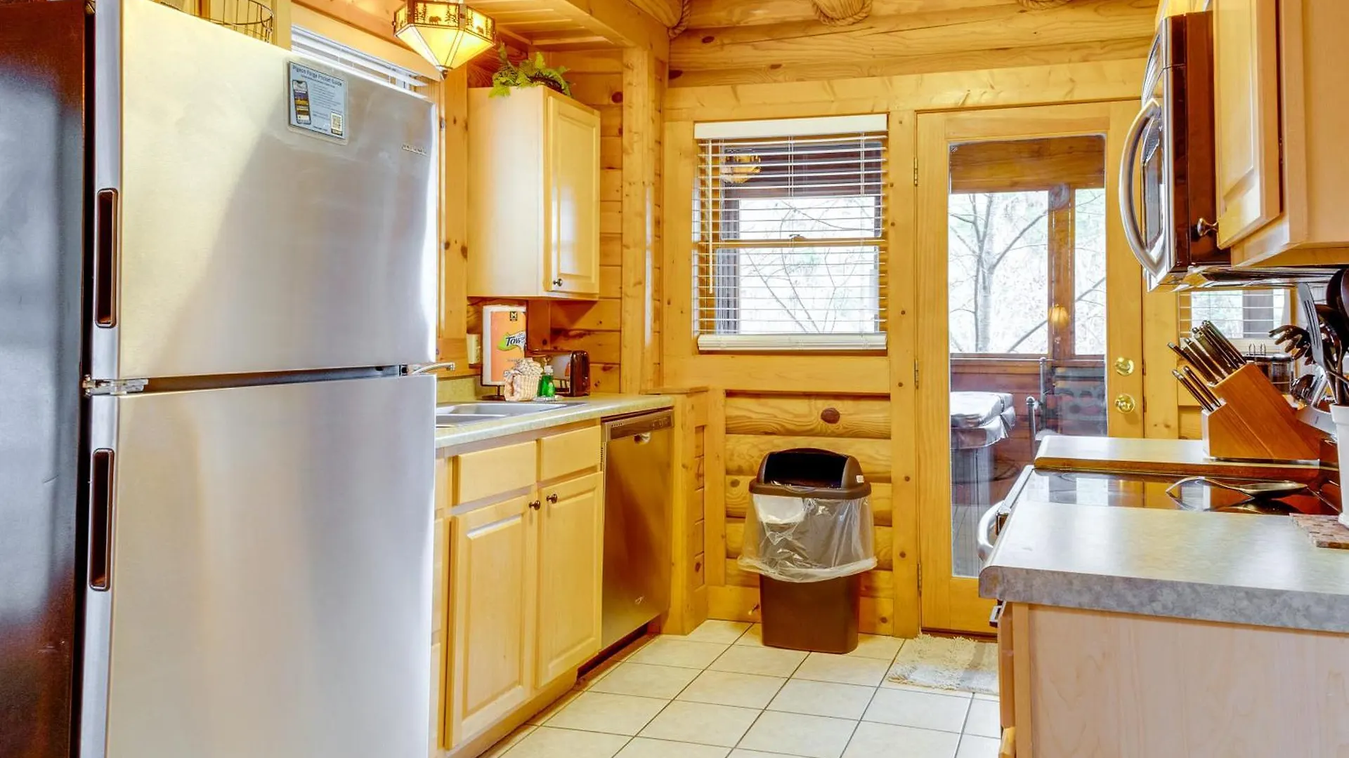 Vacation 1 Mi To Dollywood Holiday home