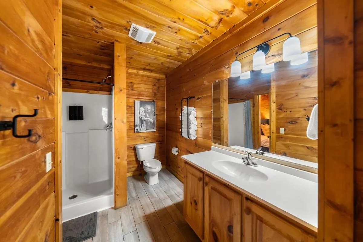 New!5br5ba With Game, Fire Pit, Hot Tub, Coffee Bar *