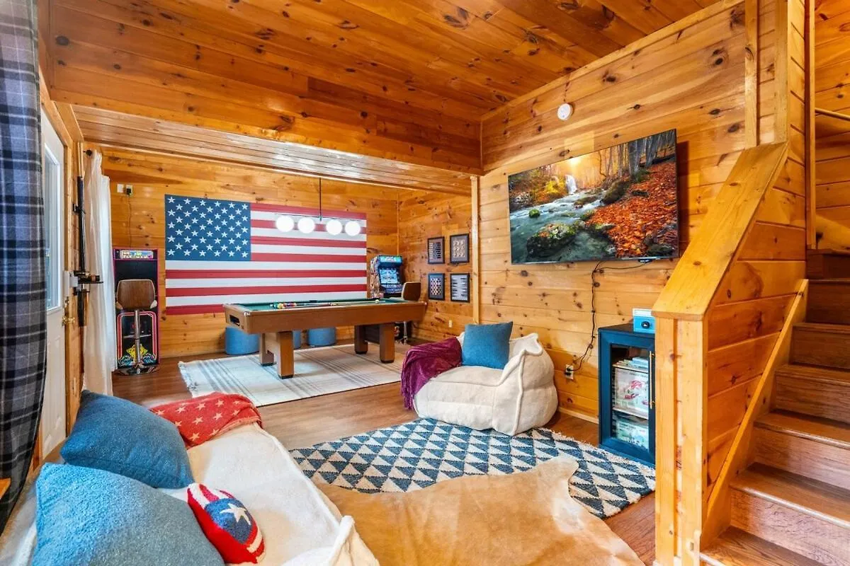 New!5br5ba With Game, Fire Pit, Hot Tub, Coffee Bar