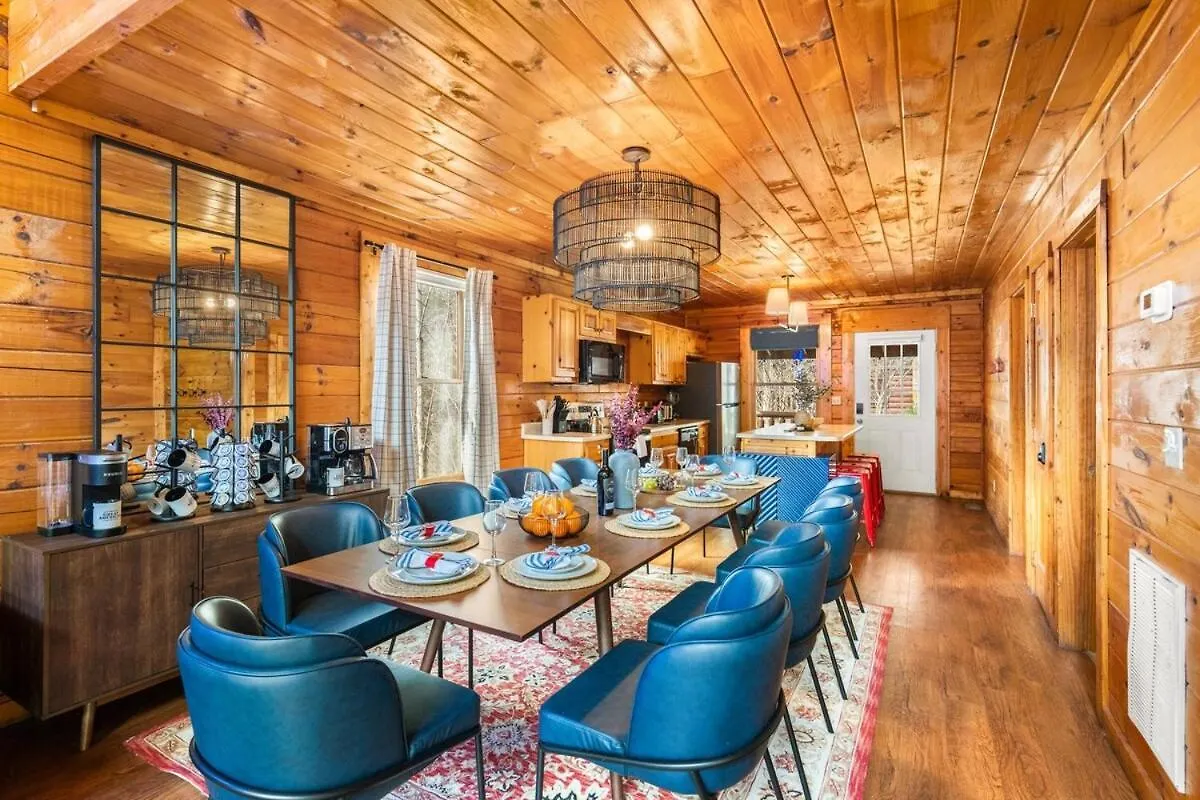 New!5br5ba With Game, Fire Pit, Hot Tub, Coffee Bar