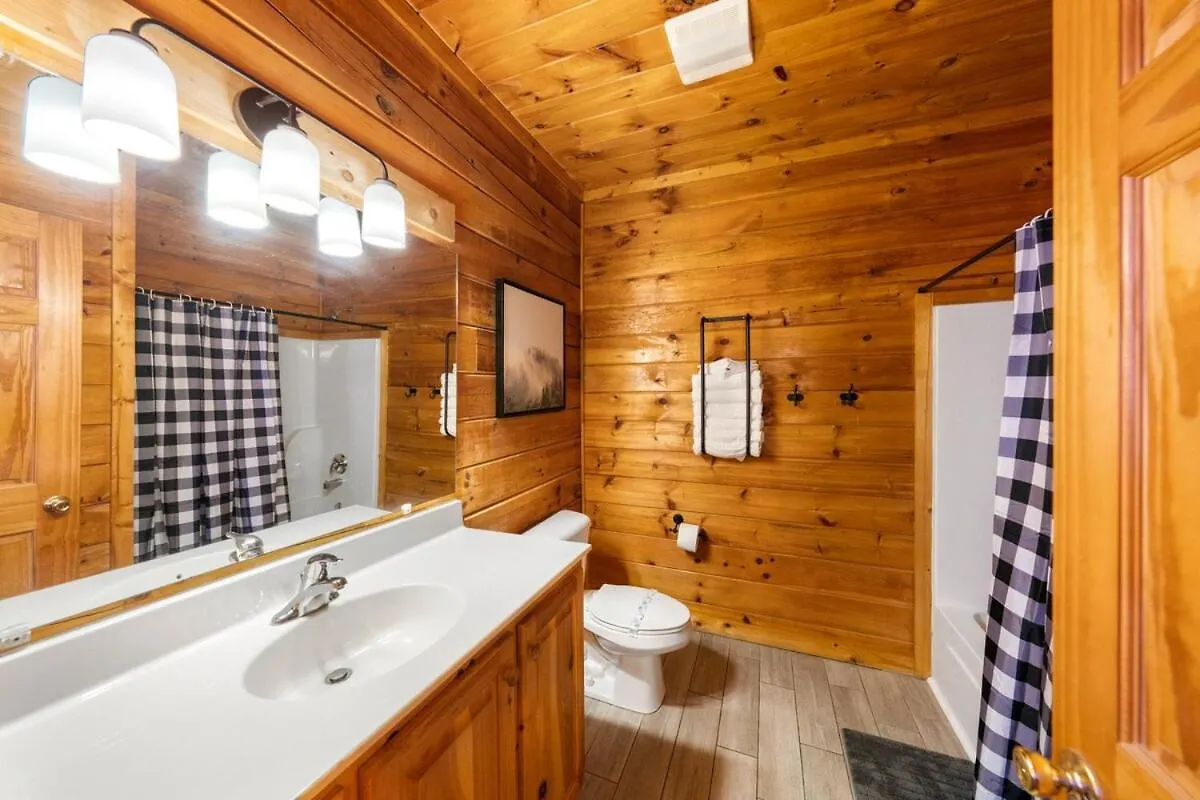 New!5br5ba With Game, Fire Pit, Hot Tub, Coffee Bar Holiday home Pigeon Forge