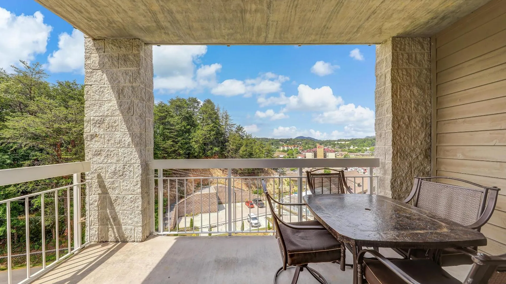 Lazy Bear Whispering Pines 111 Apartment *