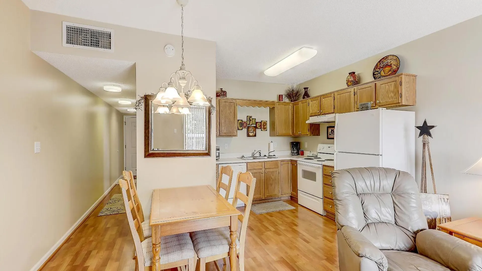 Lazy Bear Whispering Pines 111 Apartment Pigeon Forge