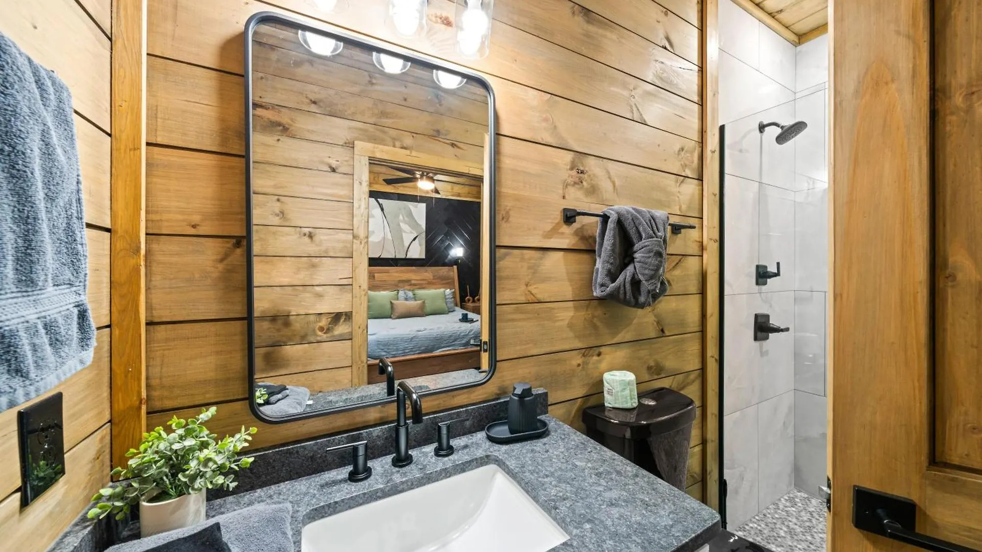 Zenzone Holiday home *