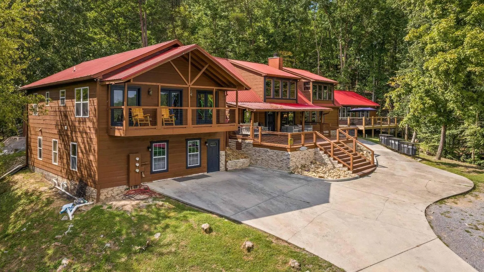 Its Got It All Yall - Pool, Theater, Arcade, Fire Place, Firepit, Hot Tub * Pigeon Forge