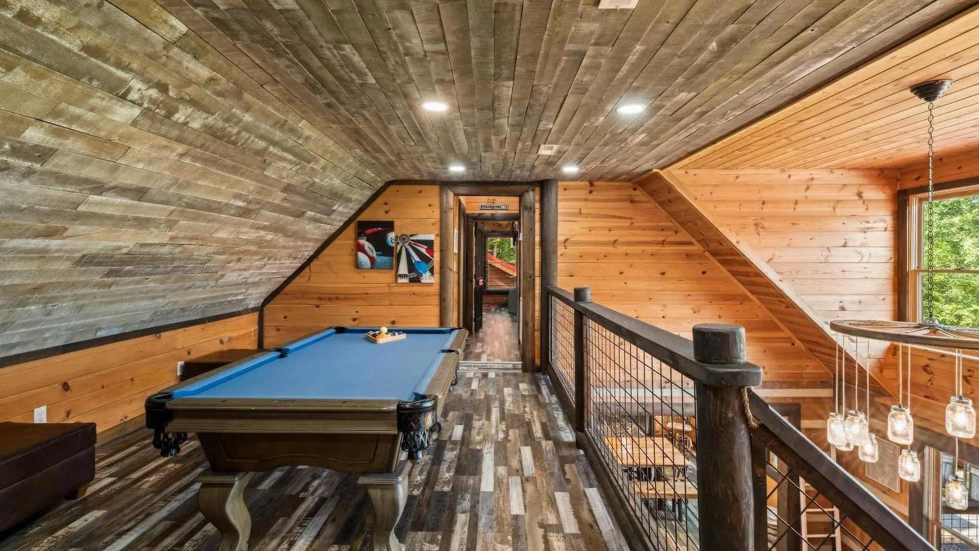 Holiday home Its Got It All Yall - Pool, Theater, Arcade, Fire Place, Firepit, Hot Tub *