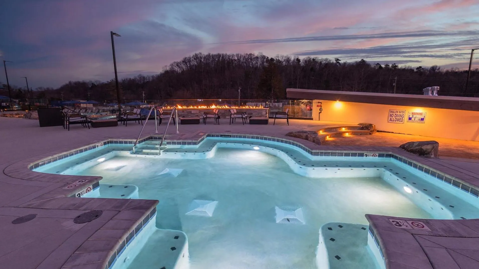 Sleep 27 Guests In New Home! Pigeon Forge