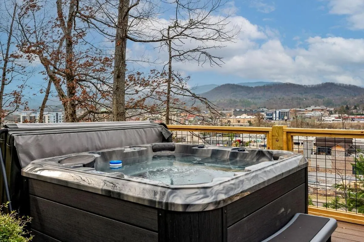 Holiday home Lux,hottub,game Room,central Location,mountain View Pigeon Forge
