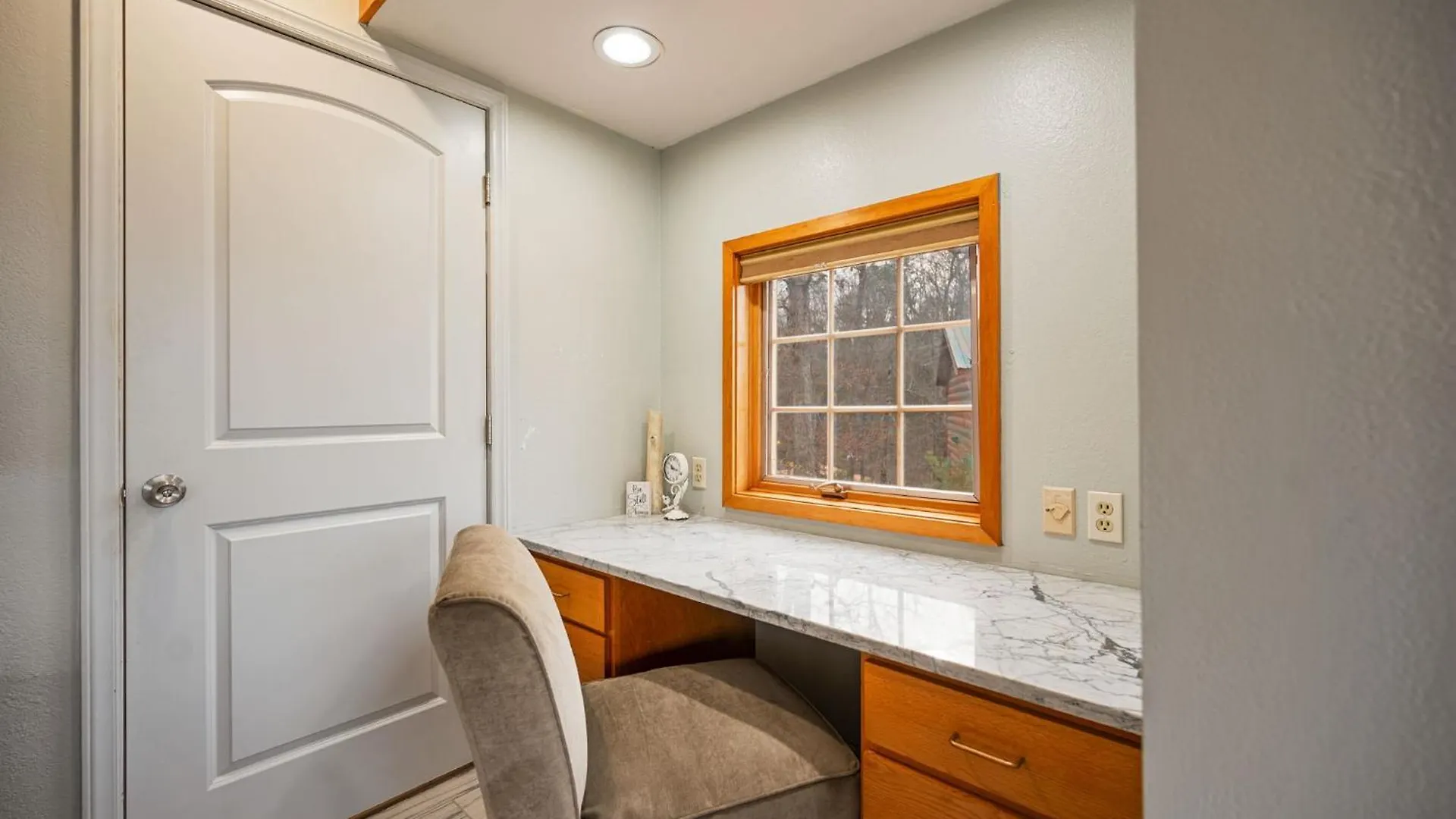 Holiday home Lux,hottub,game Room,central Location,mountain View