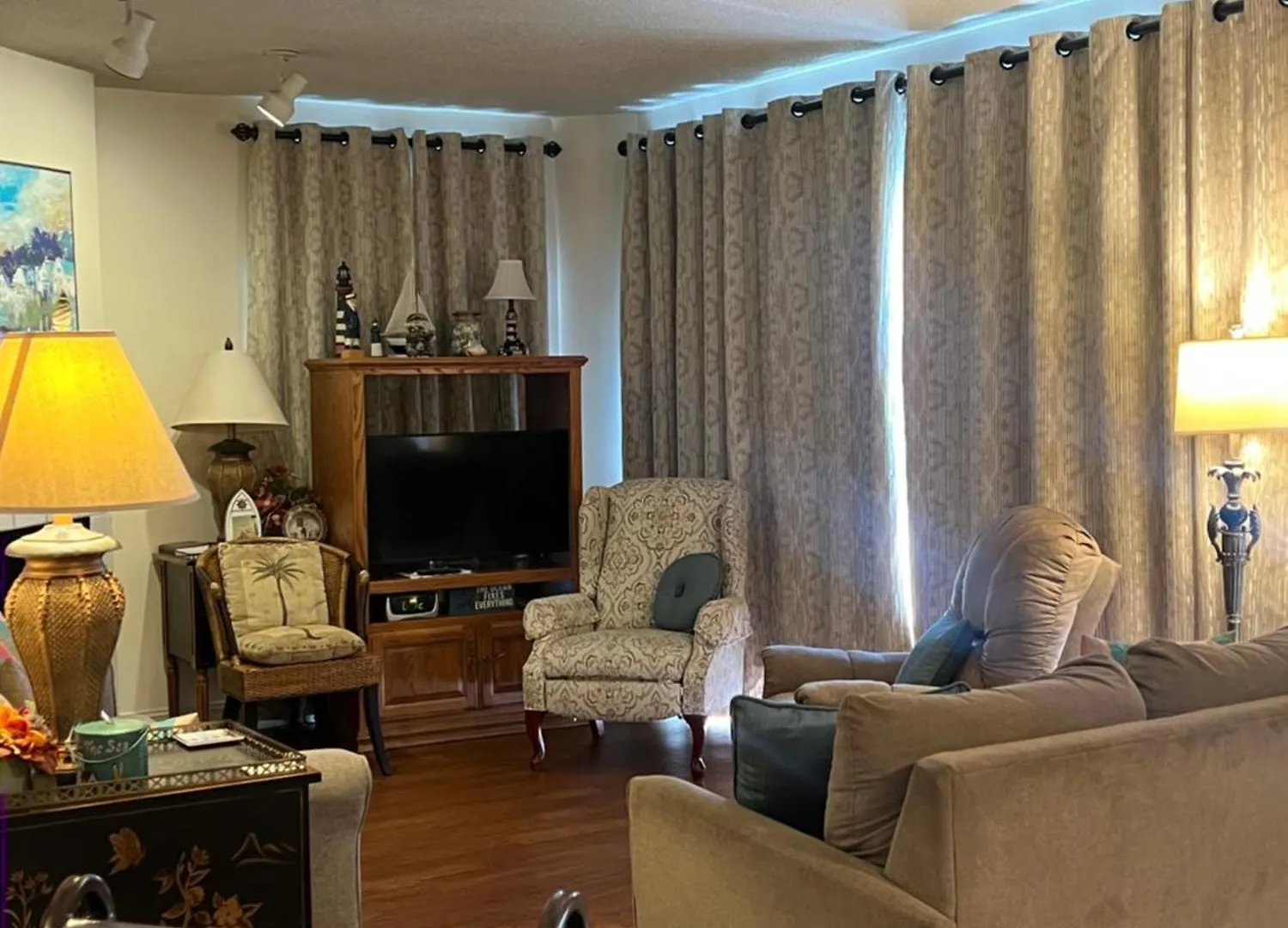 River Place #110 3bd *