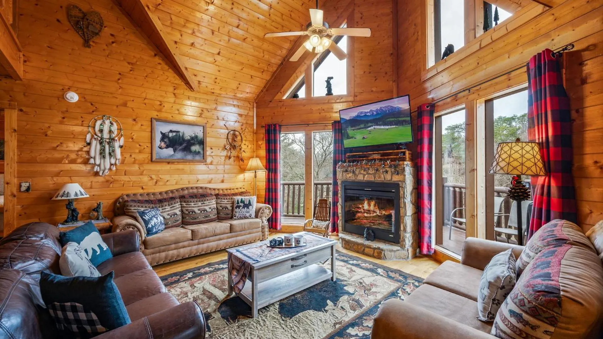 Cabin, Pet-friendly, Prime Location *