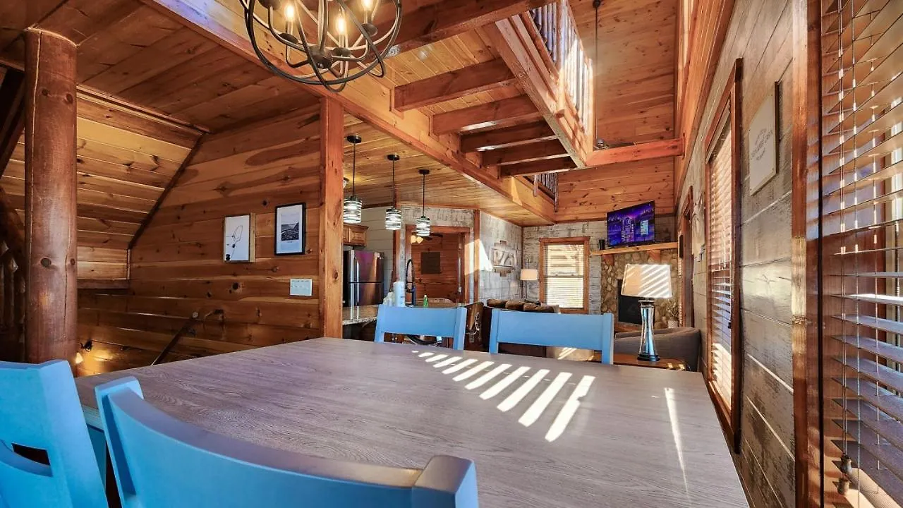 Altitude Adjustment Holiday home Pigeon Forge