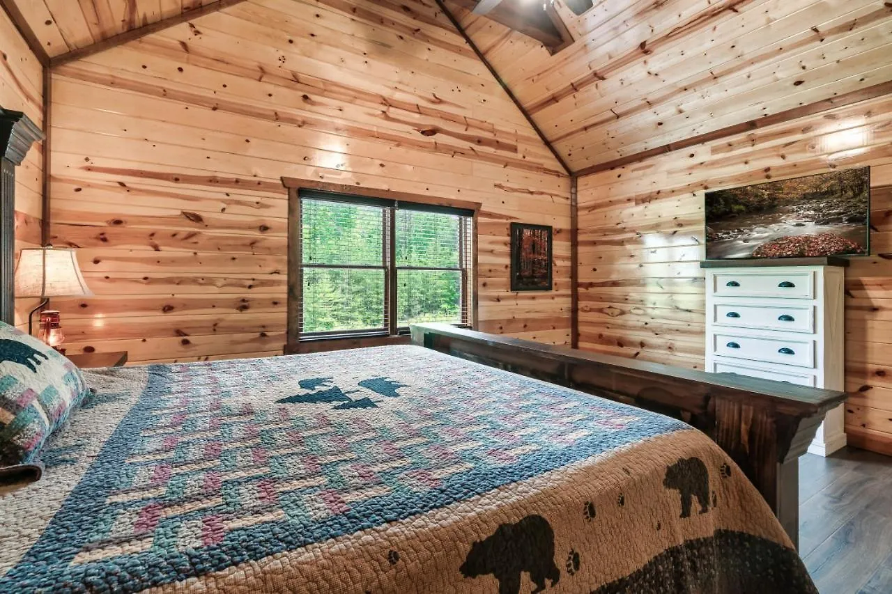 Mountaineer House * Pigeon Forge