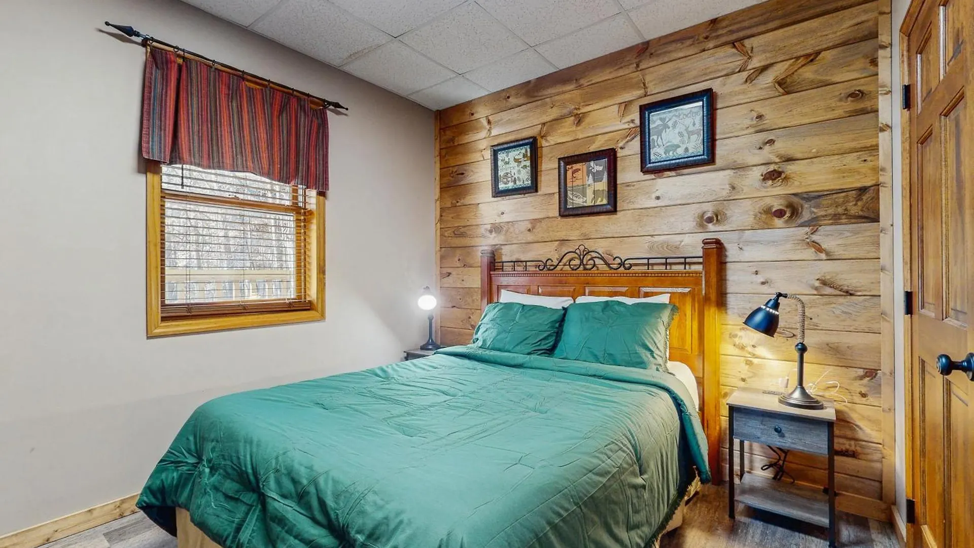Sanctuary * Pigeon Forge