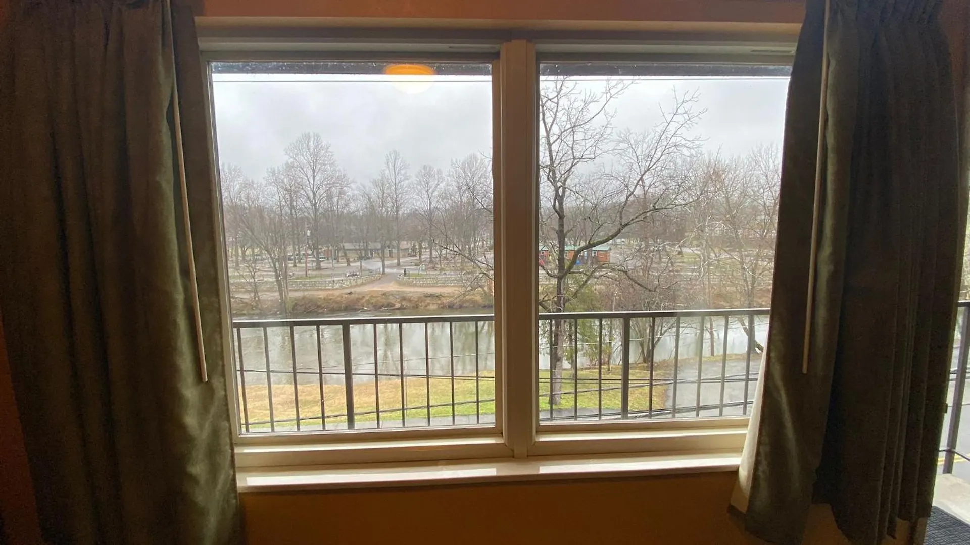 Lodge Tennessee Mountain